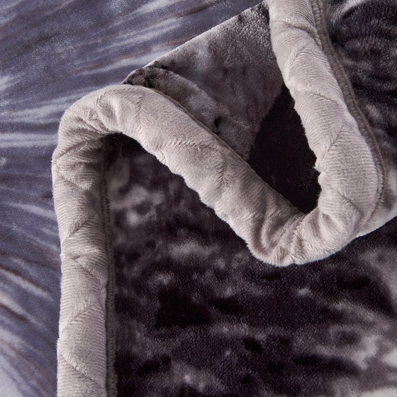 King Size Faux Mink Fleece Blanket with Lion Eagle Variation, 85x93 Inches, 10lbs