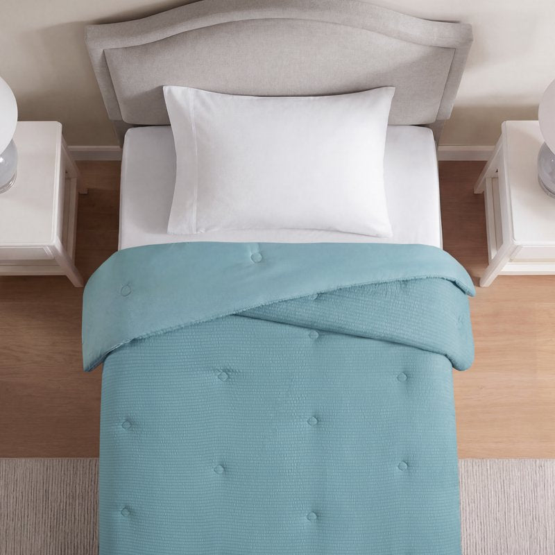 Twin XL Reversible Down Alternative Comforter - Blue Seersucker All-Season Bedding