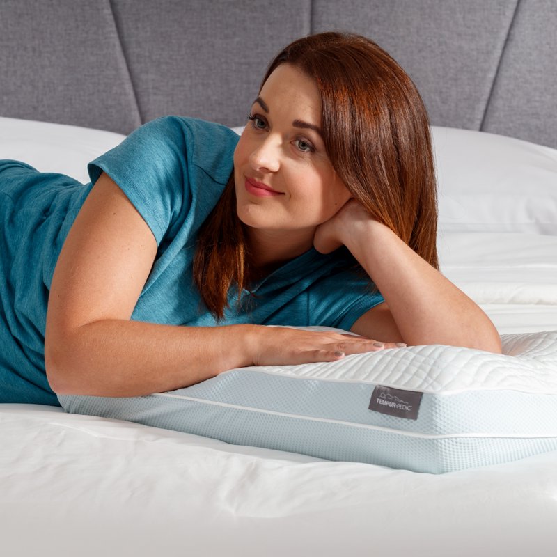 Queen Memory Foam Cooling Bed Pillow with Removable Cover - Support & Pressure Relief