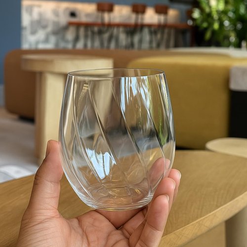 Oojami 40 piece Solana 12 Ounce Stemless Unbreakable Crystal Clear Wave Plastic Wine Glasses Set of 40 (40)