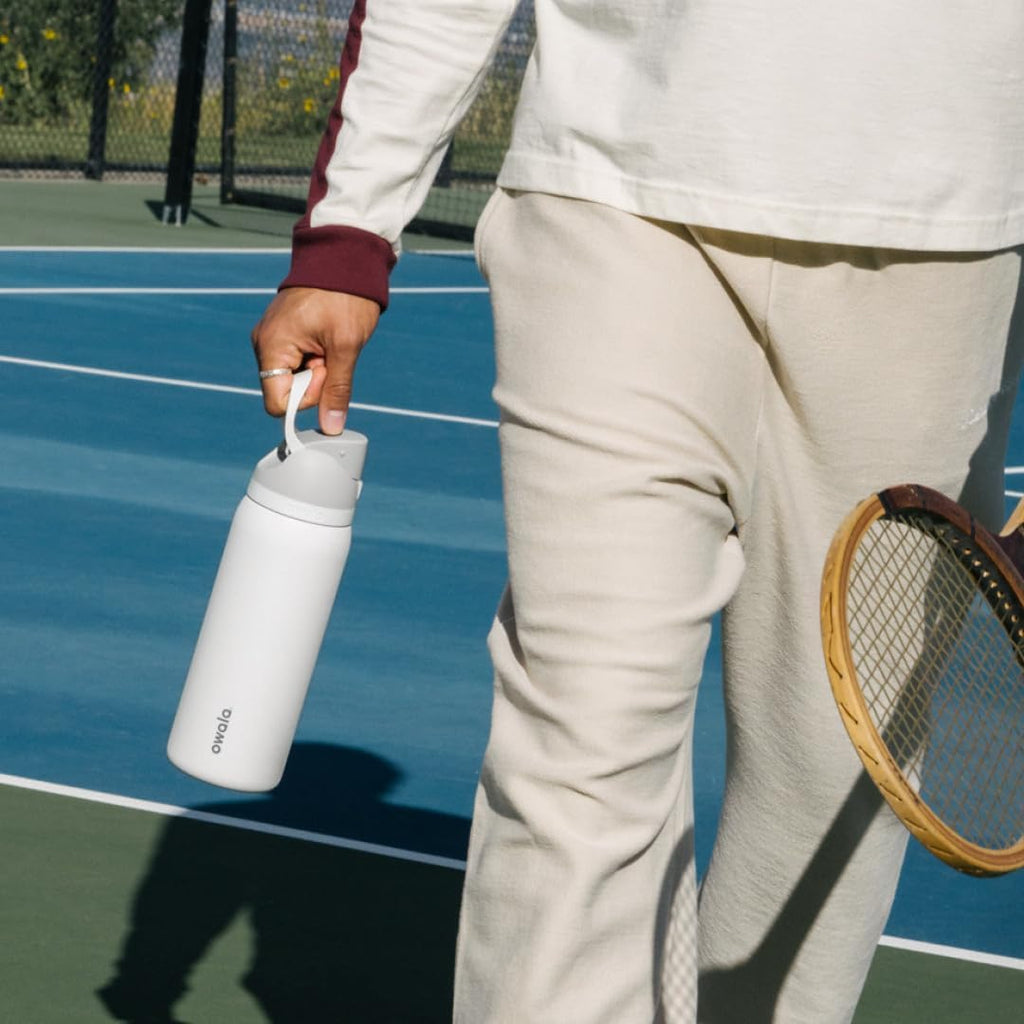 Owala FreeSip Insulated Stainless Steel Water Bottle - BPA-Free, 24 Oz, Perfect for Travel | Shy Marshmallow