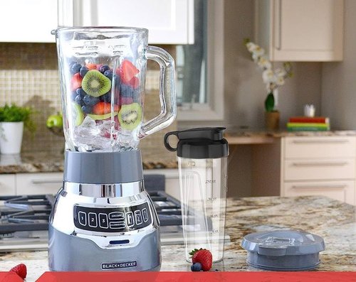 Black+Decker Quiet Blender - 6-Cup Glass Jar, 3 Speeds & Serrated Blade Technology, 900W