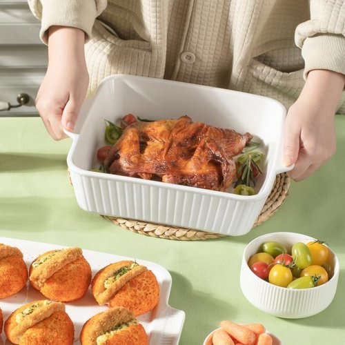 Dizada 10" Square Casserole Dish - 2.6 Qt Porcelain Bakeware with Lid | Oven to Table, Microwave & Dishwasher Safe