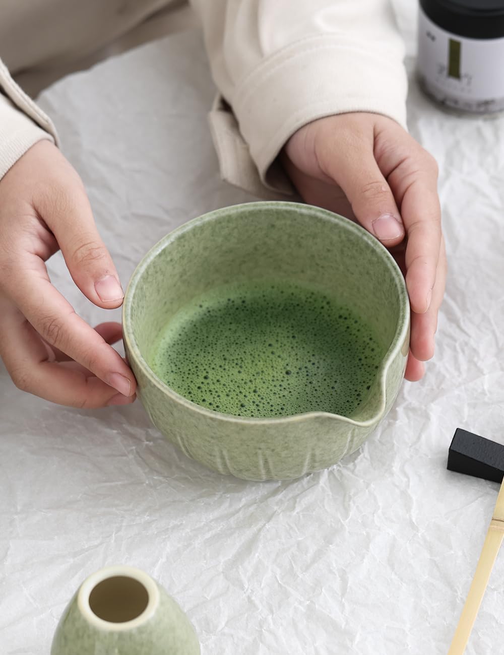 TANG PIN Matcha Set - 4pc Matcha Bowl, Whisk, Scoop & Stand | 15 OZ Mottled Green Tea Ceremony Kit