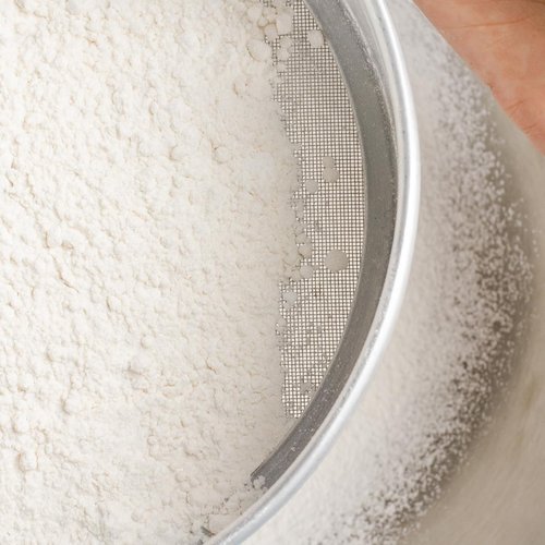 Flour Sifter Stainless Steel 8 Inch 60 Mesh Fine Mesh Strainers Flour Sieve for Baking Cake Bread
