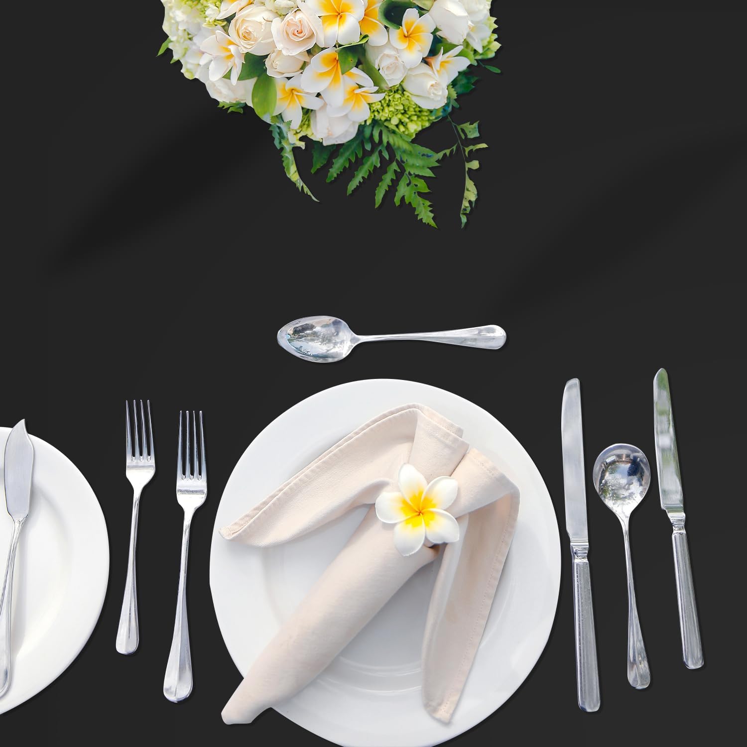 Skiennix 84-Inch Round Disposable Plastic Tablecloths - 12 Pack in Classic Black for Parties
