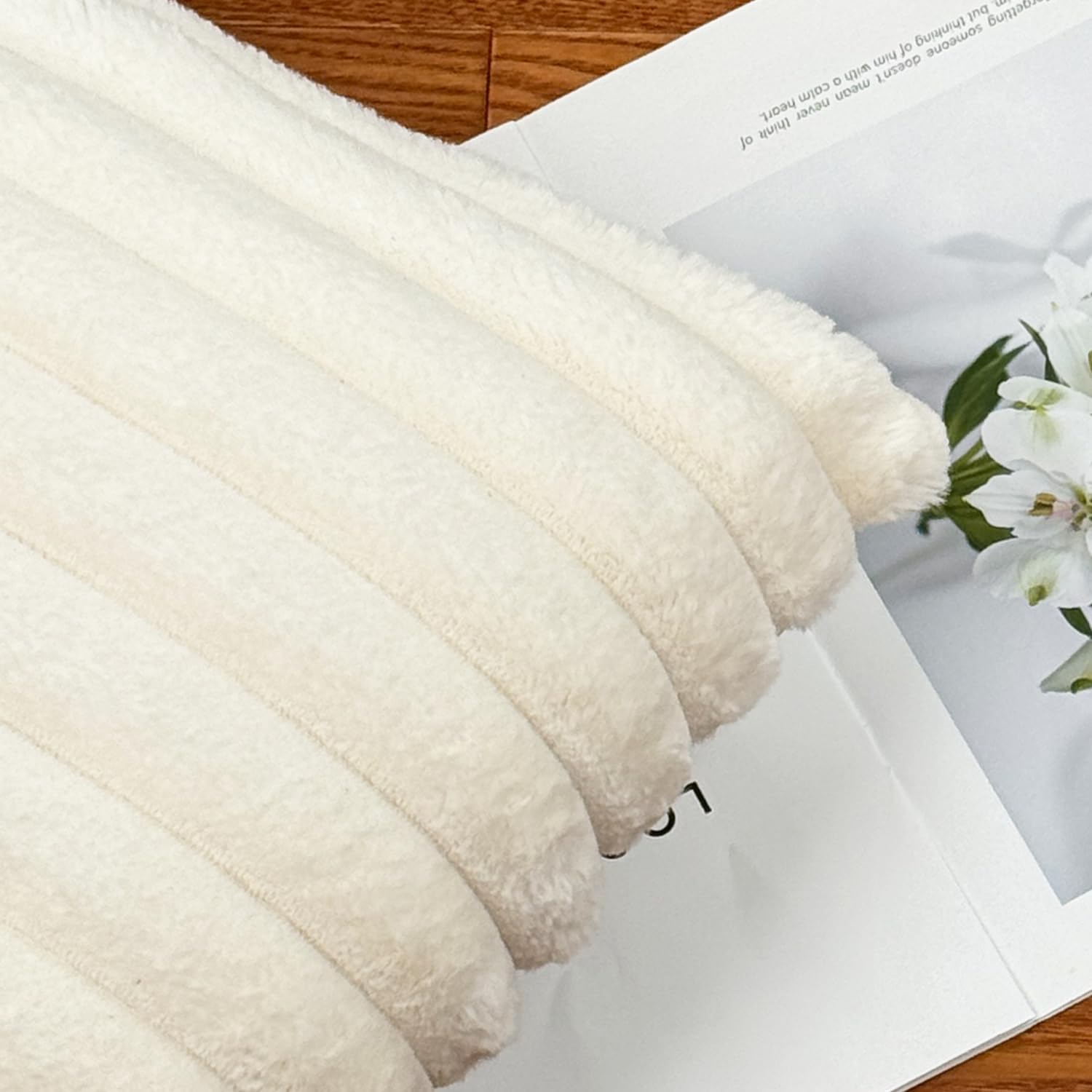 Skiennix 18x18 Throw Pillow Covers - Soft Fluffy Faux Fur & Velvet Back, Set of 2 - Cream White Home Décor Accent