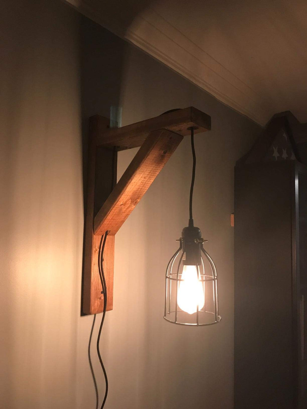 XIDING Farmhouse Vintage Industrial Metal Wire Cage, Old Open Style Lamp Guard Adjustable for Hanging Pendant Lighting, Perfect DIY Lamp Shade Replacement Accessories, Pack of 4.