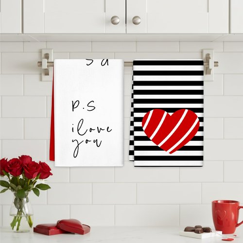 Valentines Day Kitchen Towels Cute Hand Towels for Bathroom Valentine Dish Towel 4 Pcs Dwarfs with Love Heart Reusable Tea Towel Holiday Farmhouse Wedding Anniversary Kitchen Gift for Home Wall Decor