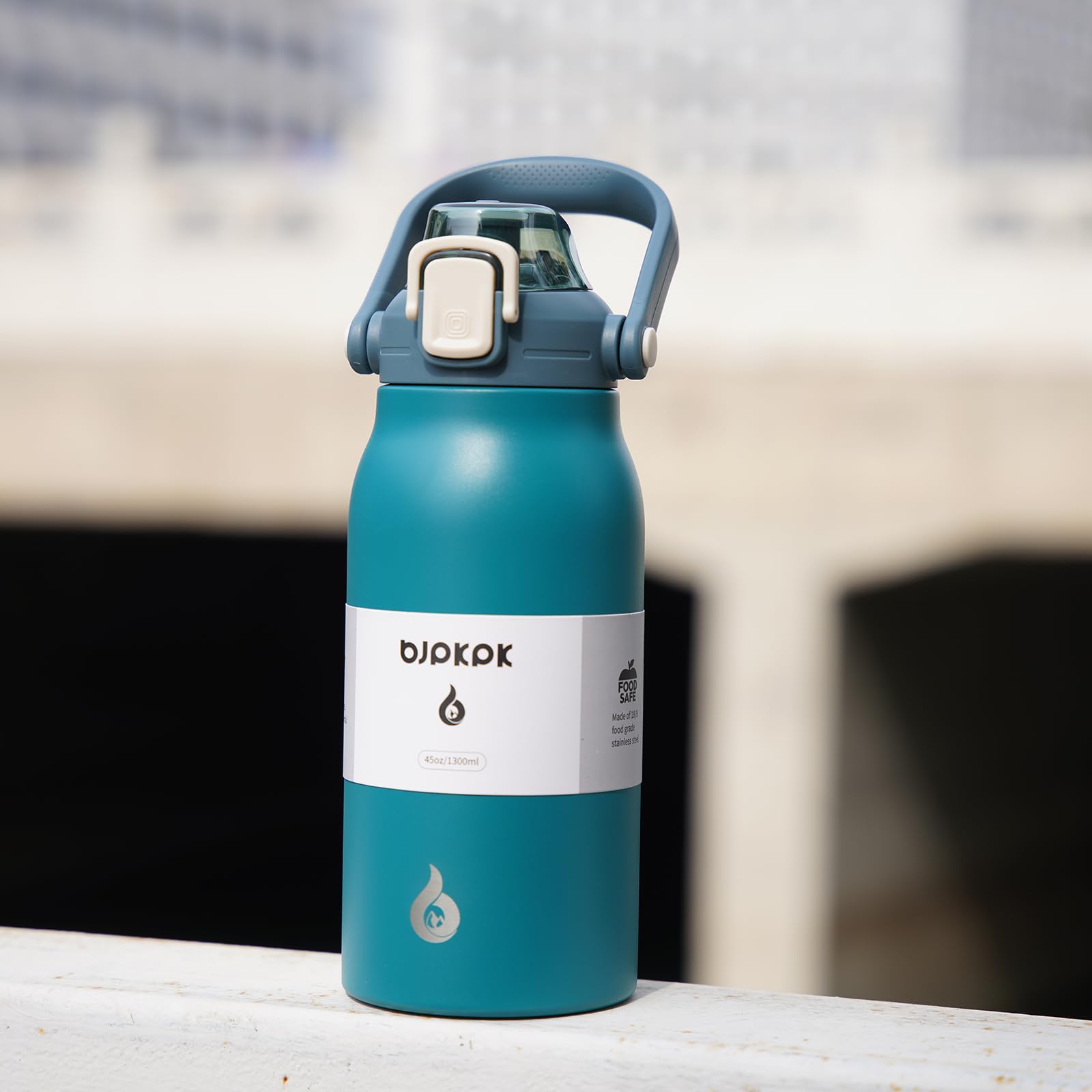 BJPKPK Insulated Water Bottles with Straw, 45 oz Stainless Steel Metal Water Bottle with One-handed Opening Lid, BPA Free Reusable Jugs for Gym Sports Outdoors, Light Blue