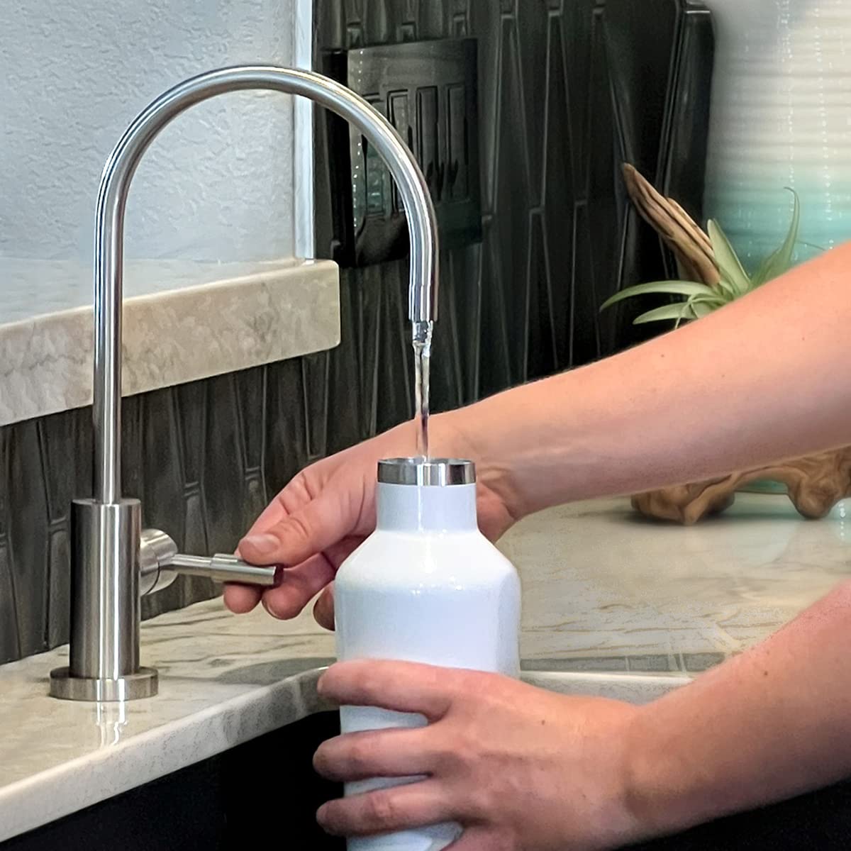 WaterChef UR90 Undersink Filter Replacement Cartridge (for WaterChef U9000 Filter Systems) 1000 Gal. Capacity, NSF/ANSI Certified for 78 Contaminants, Made in USA