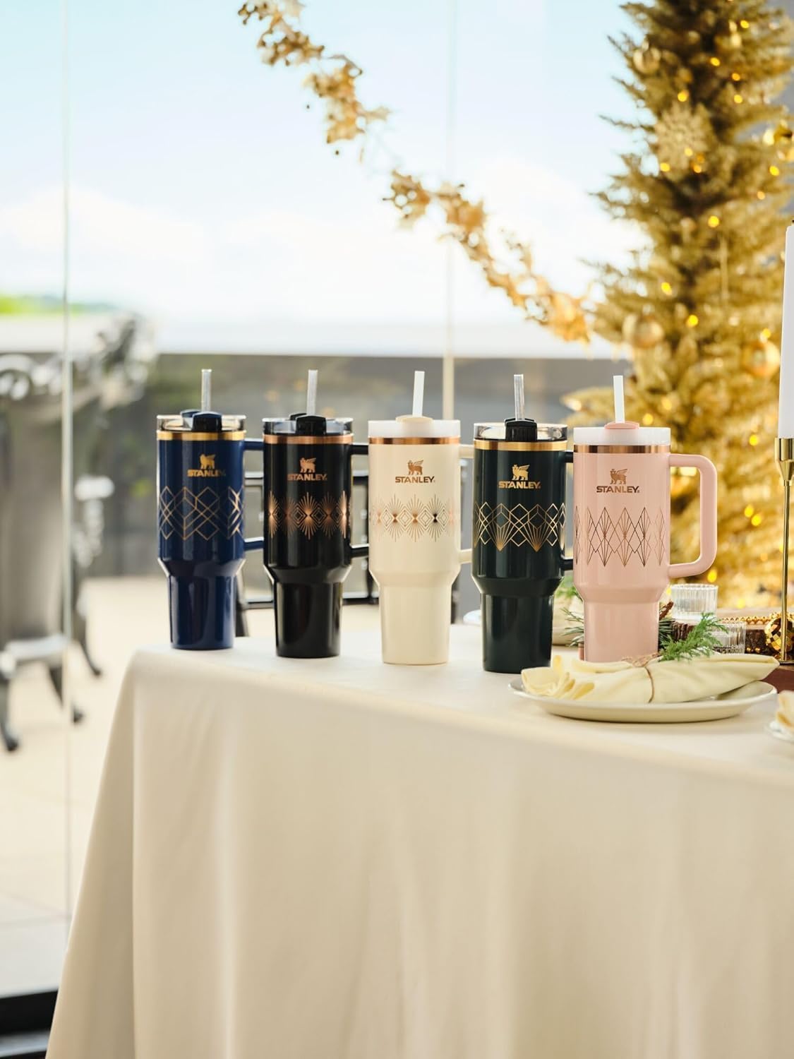Stanley Quencher Tumbler - 40 oz Black Gloss | H2.O FlowState™ Design for Ultimate Hydration
