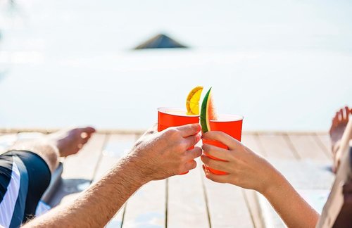 DecorRack 50 Count Red Party Cups - 16 oz BPA-Free Plastic, Stackable & Reusable for Events