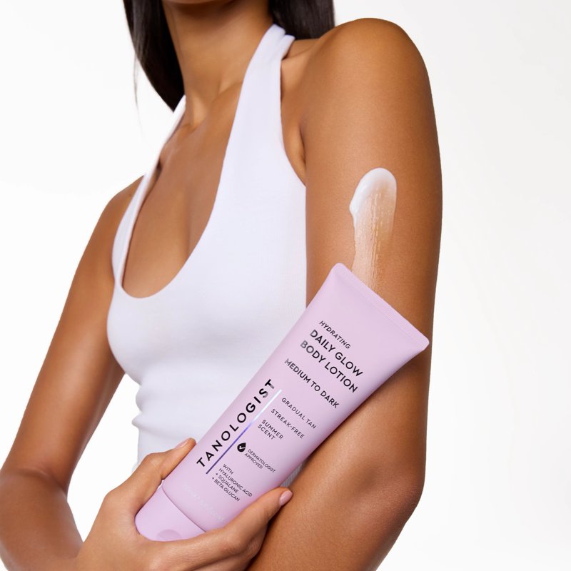 Tanologist Daily Glow Gradual Tan Hydrating Body Lotion 6.76 fl oz