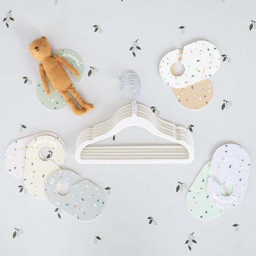 3 Sprouts Baby Closet Organizer Set - 15 Nursery Hangers with 8 Size Dividers, Closet Dividers for Baby Clothes and Clothes Organizer for Infant to Toddler Clothing - Cream Hangers & Terrazzo Dividers