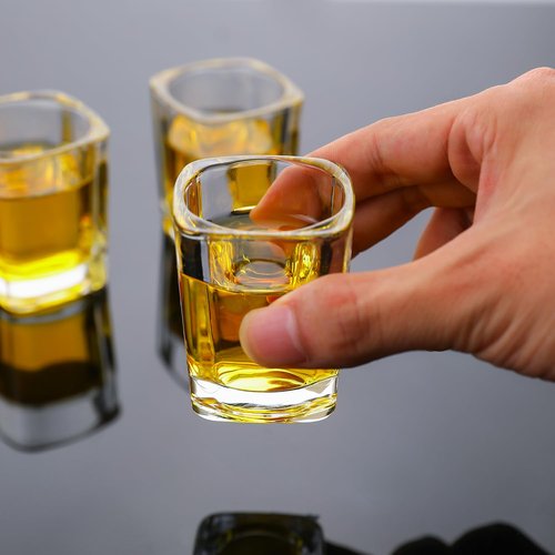 BTGLLAS Shot Glasses 2.3 oz, Set of 6 - Cute Square Tequila Glasses, Perfect for Whiskey, Tequila, Liqueurs, Party & Collection, Espressos, Spirits & Liquors (6, Clear square)