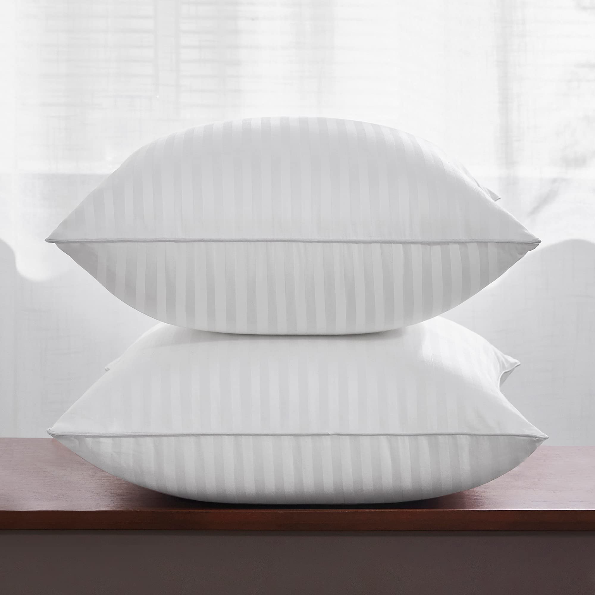 Oubonun 18 x 18 Throw Pillow Inserts, Firm and Fluffy Decorative Square Pillows for Couch Bed Sofa with Soft Cotton Cover White Cushion with Down Alternative Pack of 4