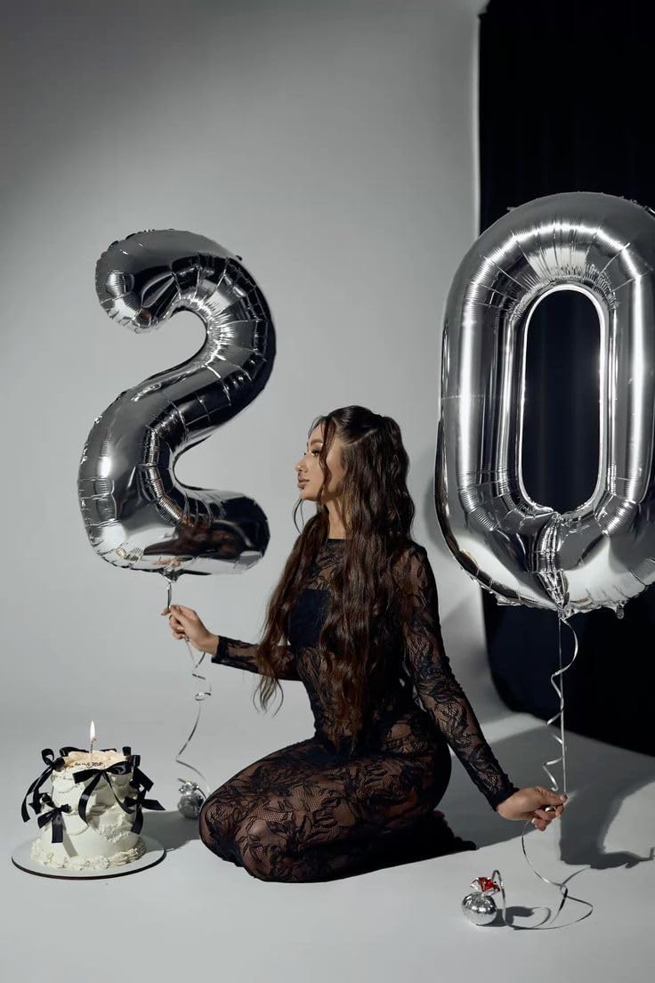 Skiennix 40-Inch Silver Number 12 Balloon - Large Mylar Birthday Decoration for 12 & 21 Years Old