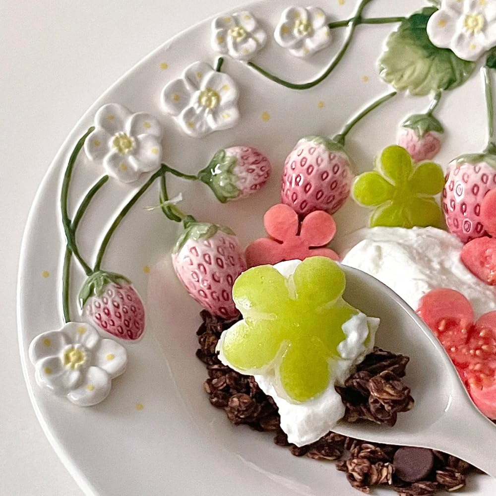 Hikiwin Handmade 3D Embossed Strawberry Ceramic Plate