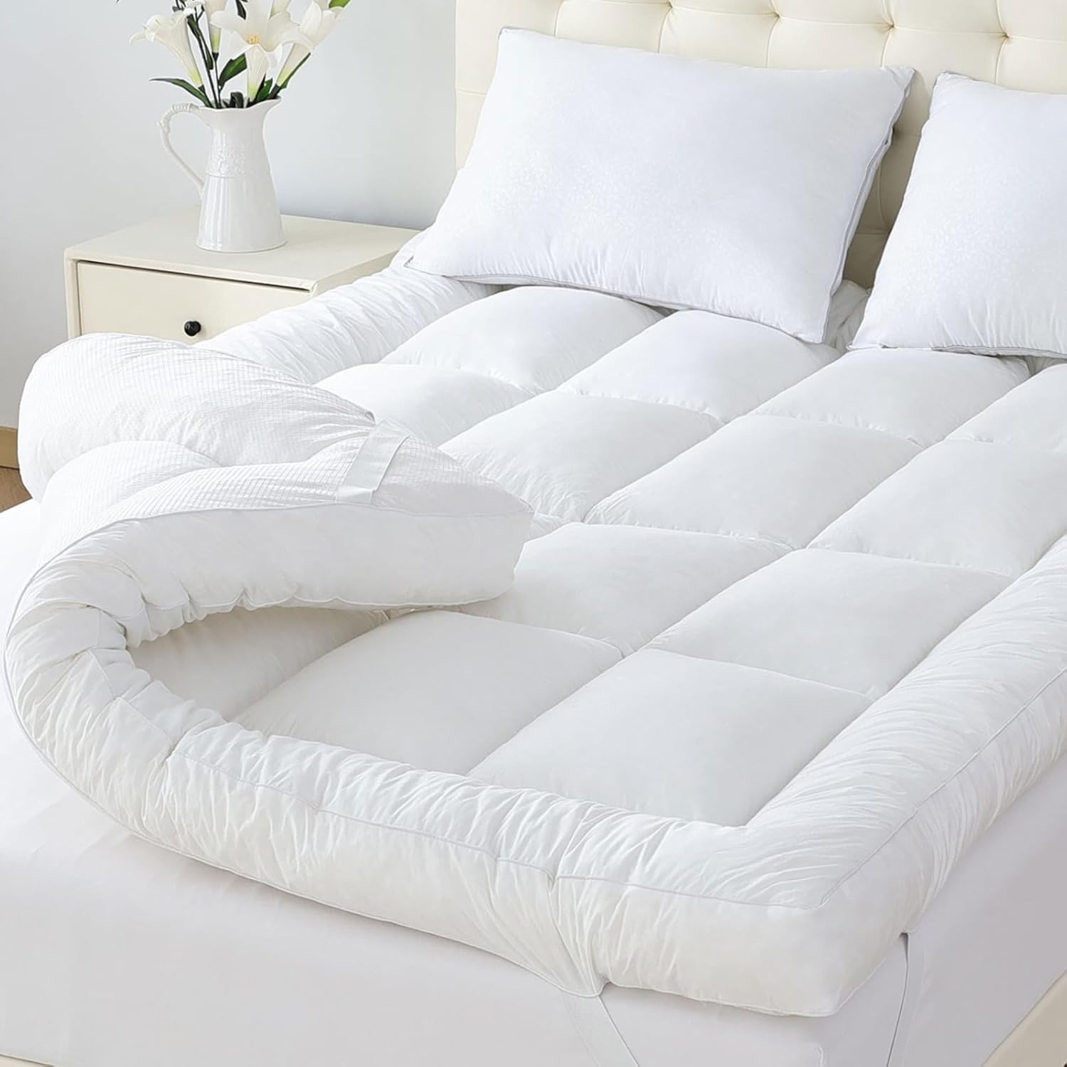 WhatsBedding 5-Inch Memory Foam Mattress Topper - Queen Size for Back Pain Relief | Soft & Breathable Support