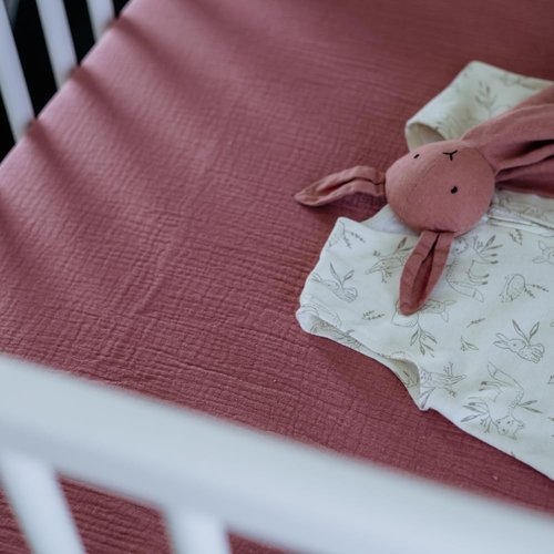 Nora's Nursery Muslin Crib Sheets - 100% Organic Cotton Crib Sheets - Fits Standard Crib and Toddler Bed Mattress Size - Breathable & Fitted Crib Sheet for Baby Girl & Boy - Rose