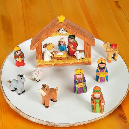 Fun Express Mini Christmas Nativity Set - 9-Piece Stable with Jesus, Mary, Joseph & Wisemen | Colorful Red, Blue, Green, Beige, Brown