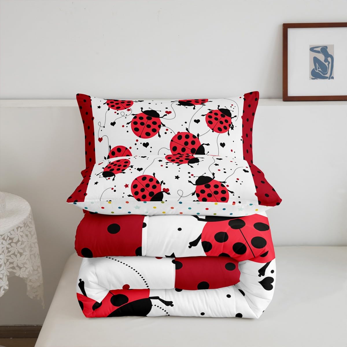 Red Ladybug Comforter Set Twin Size Cartoon Ladybugs Bedding Set for Kids Child,Cute Ladybird Reptile Duvet Insert Beetles Bugs Pattern Bed Quilt Chic Nature Art Lady Beetle Wild Animal Room Decor