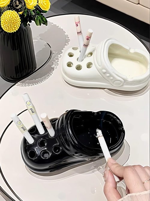 Perforated Shoe Ceramic Cigarette Ashtray ，Ceramic Desktop Ash Holder 4.5 Inch Cute Ashtray for Smokers,Smoking Ash Tray for Home Office Decoration