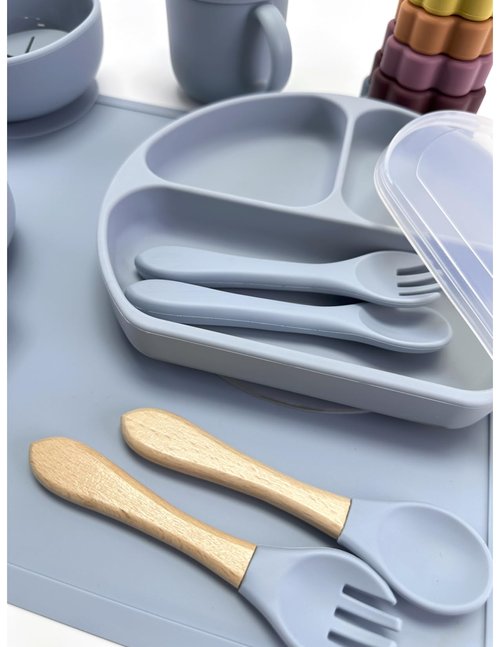 No-Mess Baby Feeding Set — Strong Suction Bowls + Soft Spoons (8-Piece) (Blue)