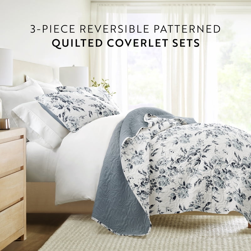 Queen Light Blue Rose Garden Reversible Quilt Set - Soft & Hypoallergenic