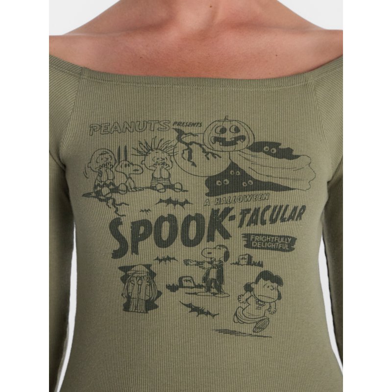 Peanuts Women's Halloween Graphic Tee with Long Sleeves - Olive Leaves M