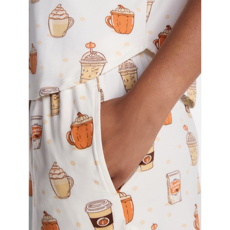 Winter White Coffee Women's Notched Top & Shorts Pajama Set - XS