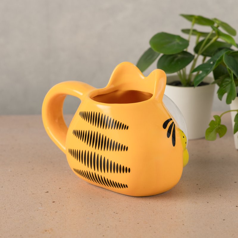 Garfield 16 fl oz Ceramic Sculpted Mug - Fun Drinkware