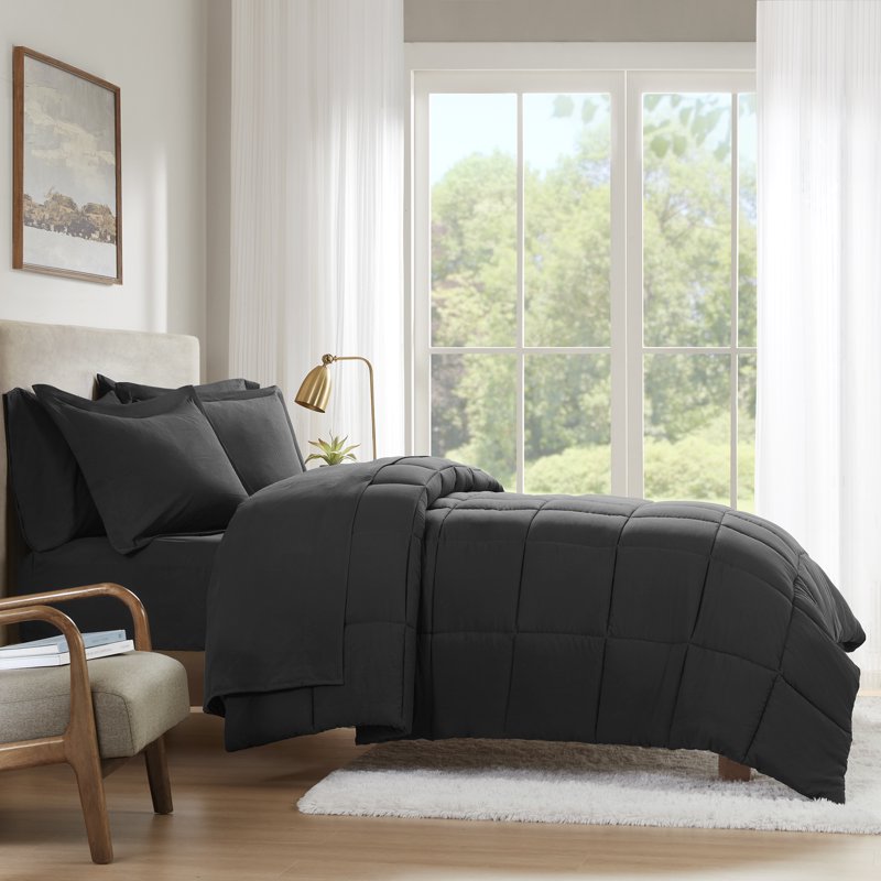 Queen Reversible Down Alternative Bed-in-a-Bag Set - Black, 7 Pieces