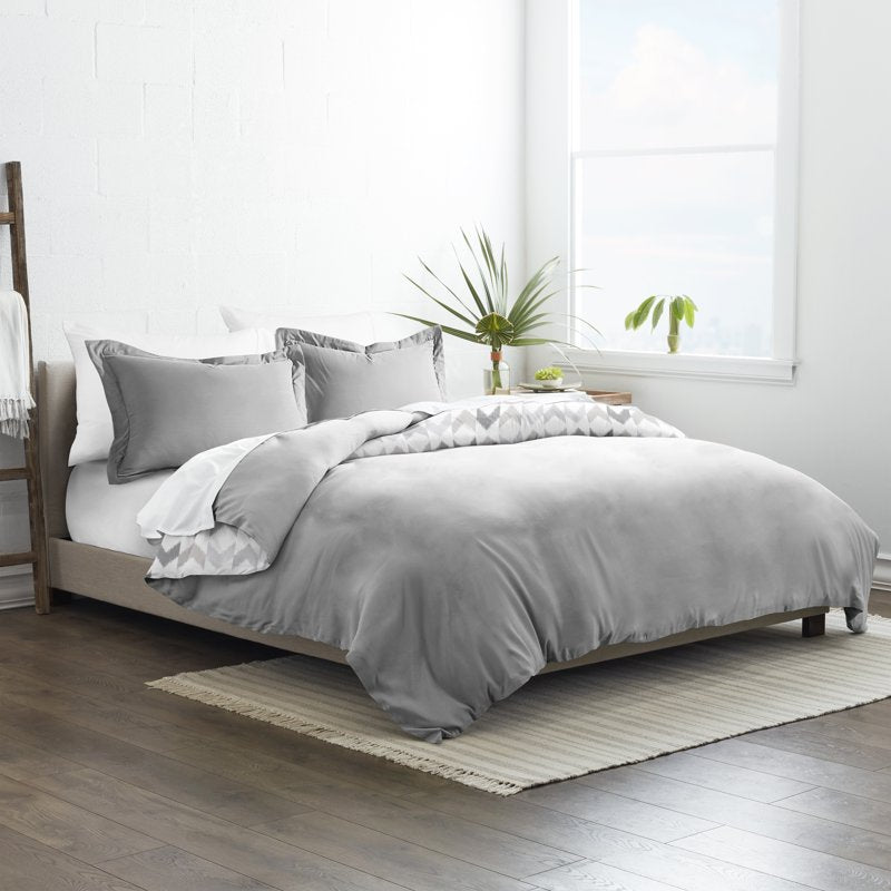 King Reversible Gray Chevron Duvet Cover Set - Microfiber Bedding