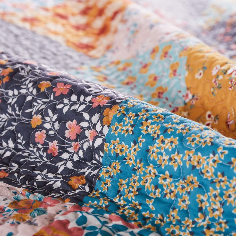 Reversible Quilt Set Twin - Calico Patchwork Bedding with Flannel Accents