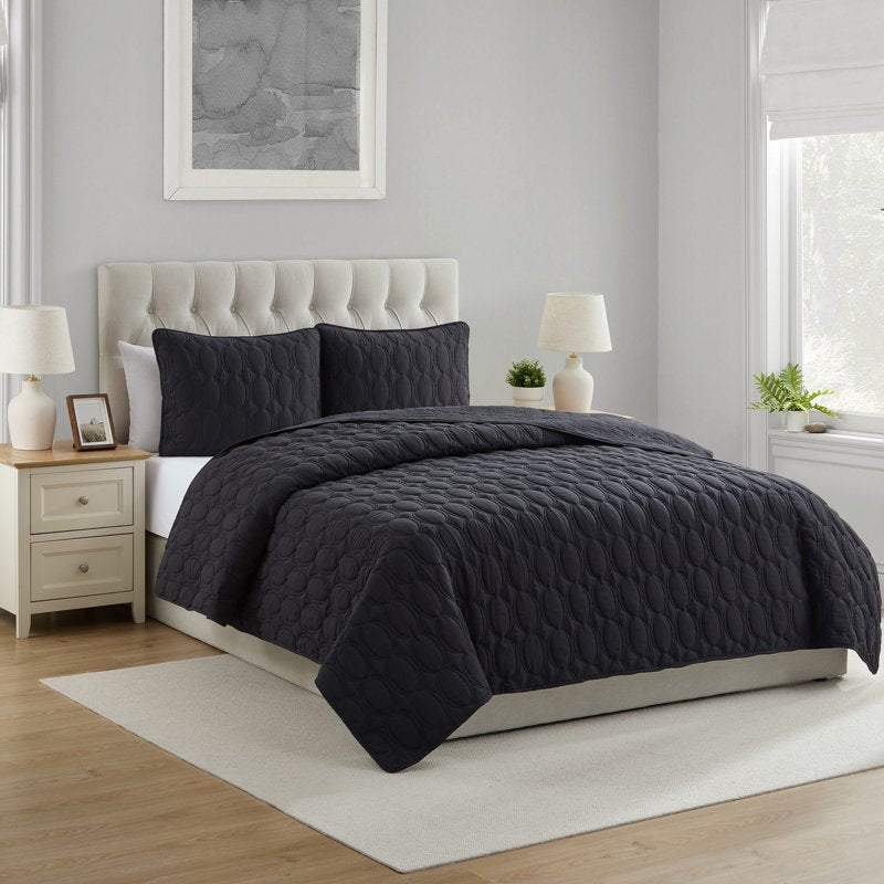 Black Geometric Quilt Set - King Size 3-Piece Bedding with Circles & Damask Design