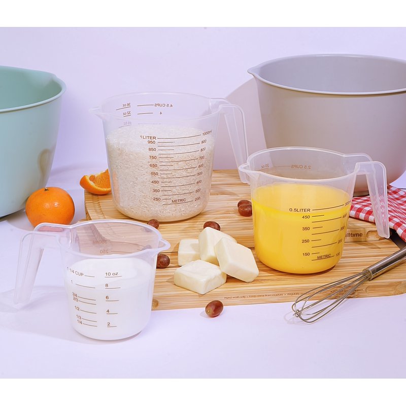 3-Piece Plastic Nesting Measuring Cup Set with Tapered Spouts