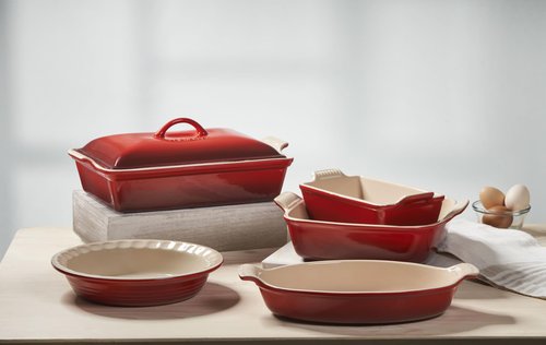Le Creuset Stoneware Heritage Loaf Pan, 9" x 5" x 3" (1.5 qt.), Cerise