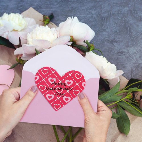 Cholemy 180 Pcs Valentine's Day Cards with Envelopes Blank Heart Shaped Greeting Cards Funny Paper Cutouts Gummed Envelopes for Valentine's Day Anniversary Weddings Invitations, 4 x 6 Inch (Stripes)