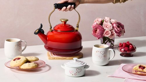 Le Creuset Mon Coeur Collection Stoneware Signature Cream And Sugar Set, White with Hearts