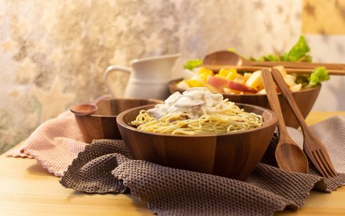 BestySuperStore Nesting Round Wood Bowls Mix Size 9½”, 8½”, 7” Stackable Acacia Wooden Bowl Set with Spoons and Forks for salad dip sauce snack rice pasta soup fruit cereal Tableware Nested Dish Sets