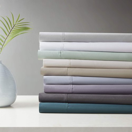 Madison Park 600 TC Cooling Cotton Blend Solid Sheet 16 Inch Deep Pocket, All Season, Soft Bedding-Set, Matching Pillow Case, Queen, White 4 Piece.