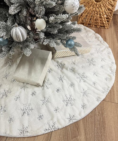 AOGU 60 Inch Sequin Faux Fur Christmas Tree Skirt Decoration for Merry Christmas Party White Plush Silver Sequin Snowflake Xmas Christmas Tree Skirt Decorations