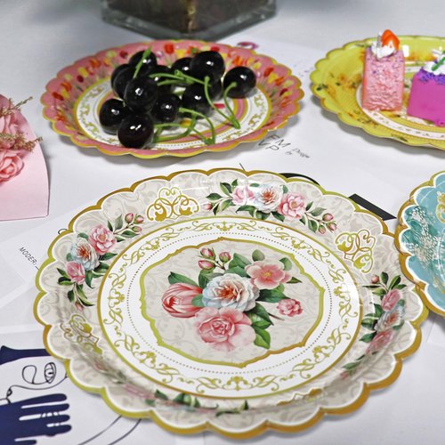 Oevbexos 48-Pack Floral Paper Plates, Tea Party Decorations, 9 Inch Disposable Floral Plates for Tea Party, Baby Shower, Bridal Shower, Birthday, Wedding and Any Celebration