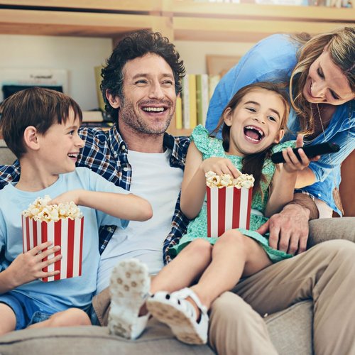 Juvale 200 Pack Red and White Mini Popcorn Boxes for Party, Bulk Disposable Popcorn Containers with Carnival Stripe Patterns for Movie Night Decorations (3 x 4 In)