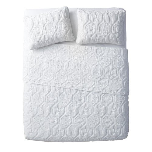 VCNY Home King Size 3-Piece Beach Bedding Set | Reversible Quilt & Matching Shams | Soft & Breathable | Wrinkle Resistant | Lightweight for Year Round Comfort | Coastal Room Decor | Shore White