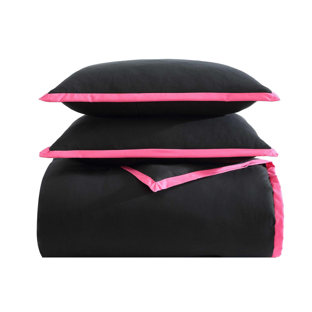 Betsey Johnson - Twin Comforter Set, Bedding Set with Matching Sham & Bonus Soft Throw, Dorm Essentials (Signature Hotel Solid Black)