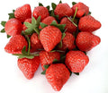 Aliotech 18PCS Realistic Artificial Red Strawberries - Lifelike Home Kitchen Decoration Props