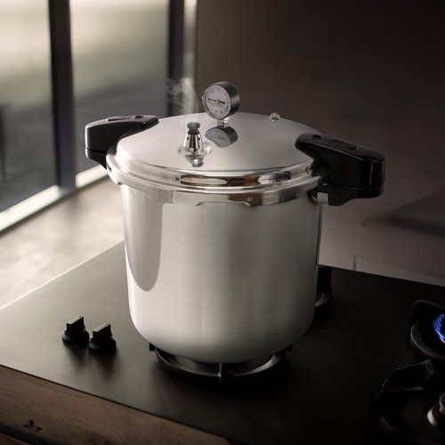 MegaChef 24 Quart Large Capacity Aluminum Stovetop Pressure Cooker for Induction and Gas Stove-Tops